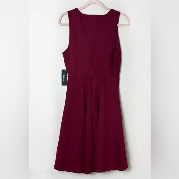 NWT Lulus Hello World Dress in Burgundy size small - Picture 3 of 11